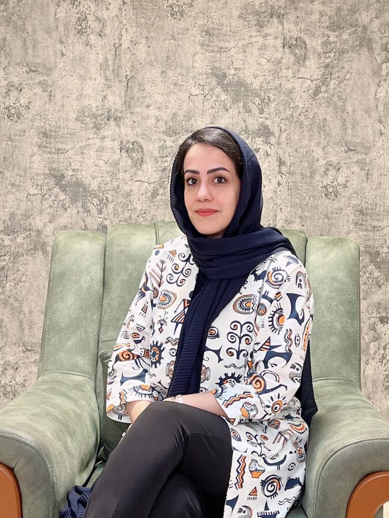 زهرا شیرین