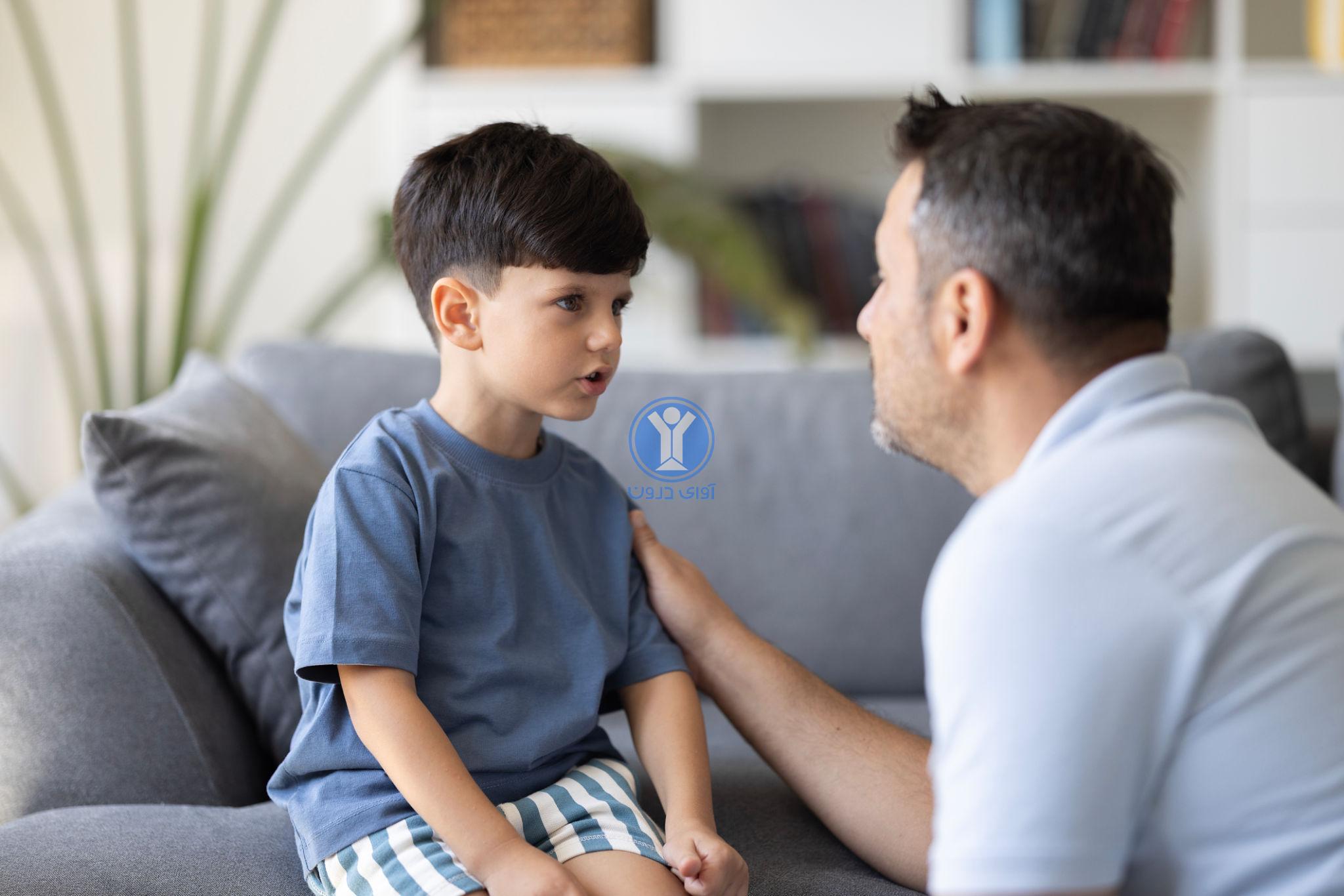 اگر کودک پدر یا مادرش را می زند